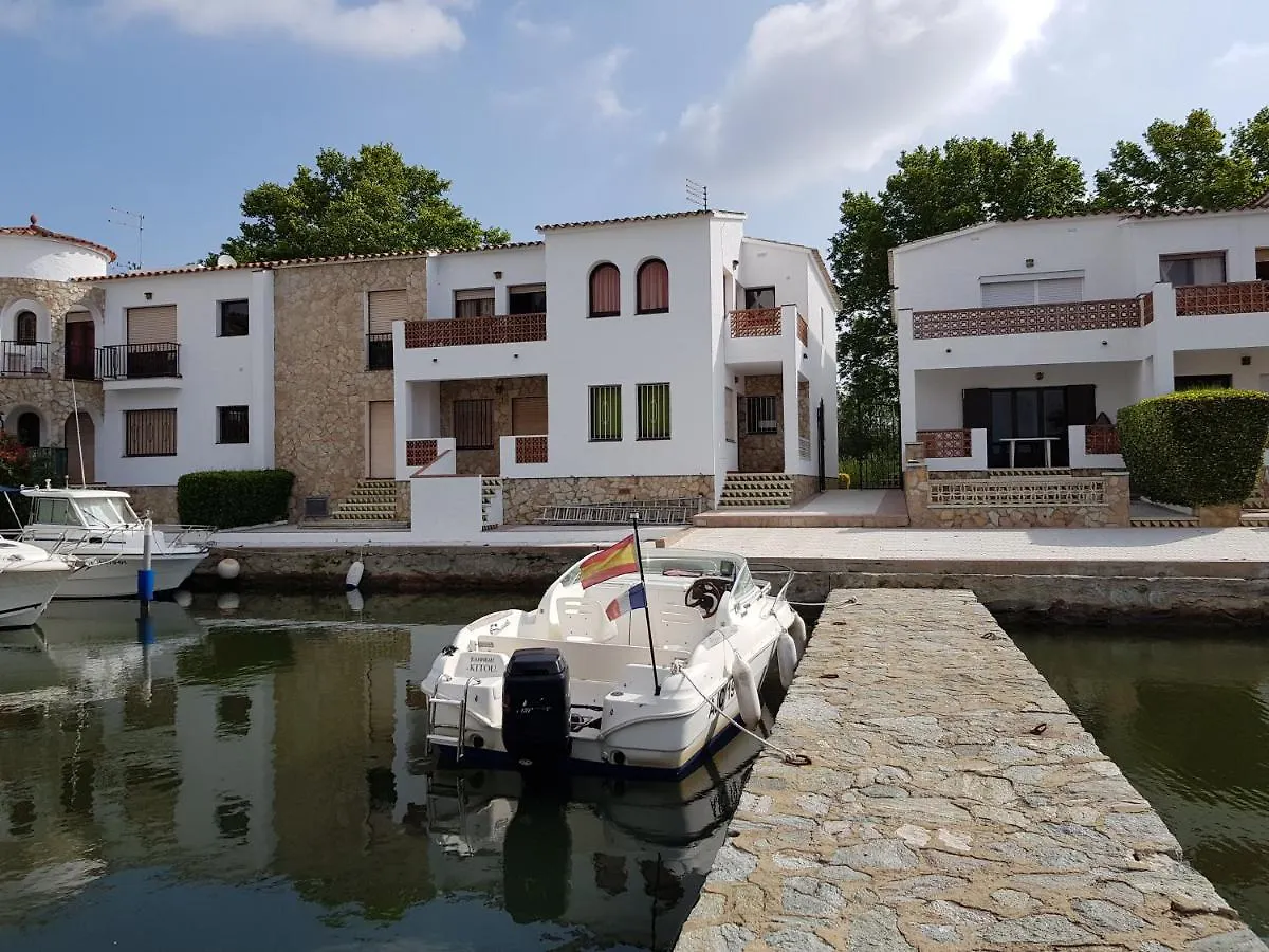 Контакты Port La Sardana Empuriarent
