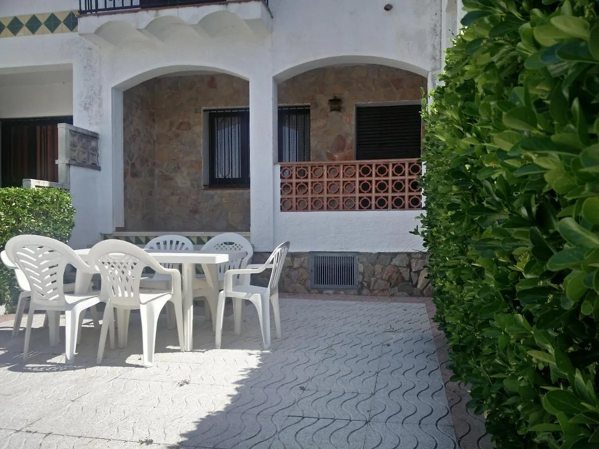 Apartment Ferienwohnung Port La Sardana Empuriarent Empuriabrava